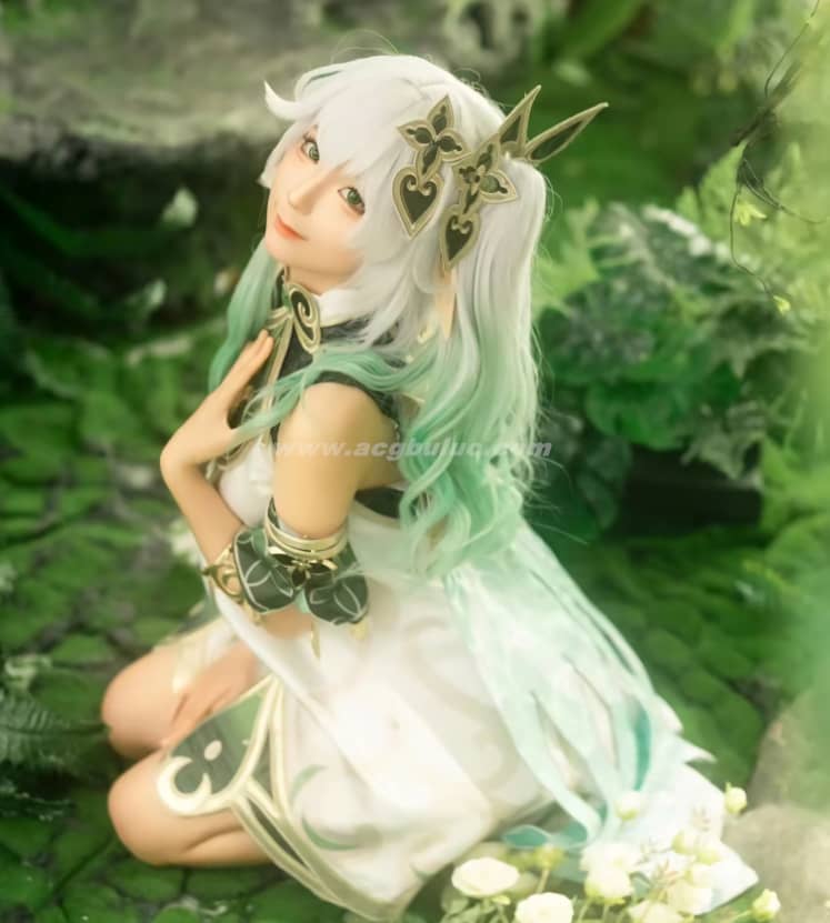 蠢沫沫cosplay大慈树王揭秘：完美还原游戏原神角色